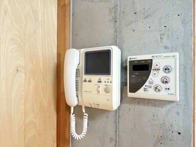 モニター付きインターホン