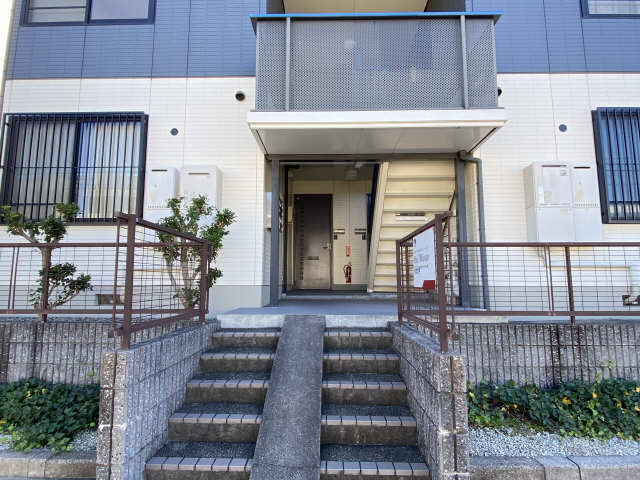 エントラン�ス