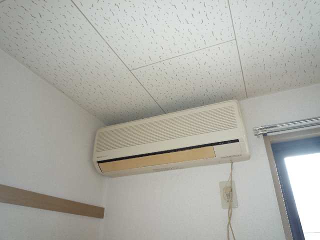 エアコン1基付き