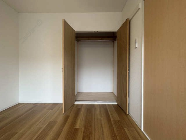 収納（南洋間）