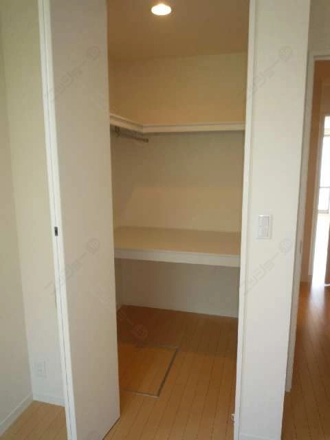 ｳｫｰｸｲﾝｸﾛｰｾﾞｯﾄ