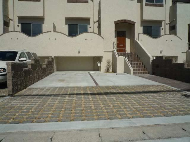 駐車場スペース