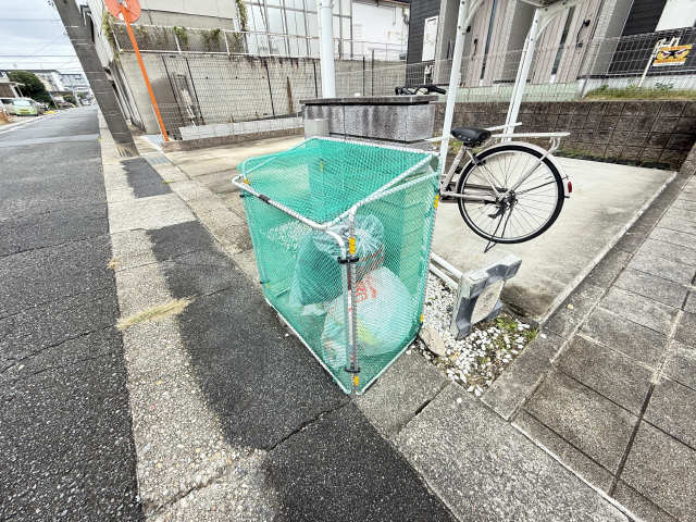 ゴミ置き場