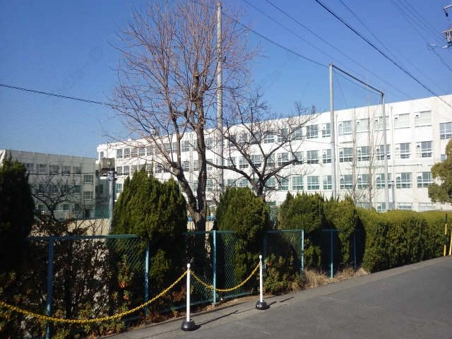 山根小学校