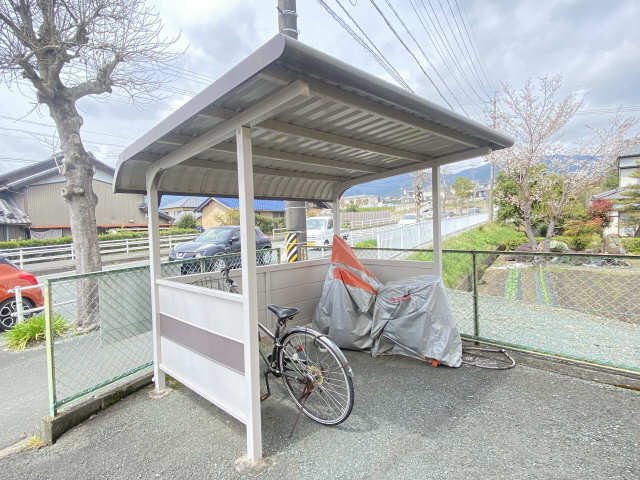 グレイス村田 2階 駐輪場