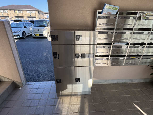 宅配ボックス