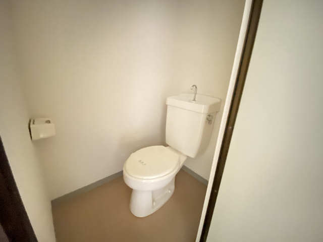 メゾンモンテソレイユ 2階 WC