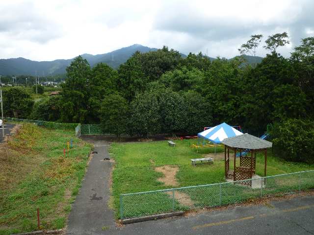 ハラマキハイツＣ棟 2階 敷地内の遊び場