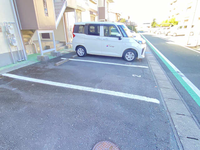 セジュールアグネス 1階 駐車場