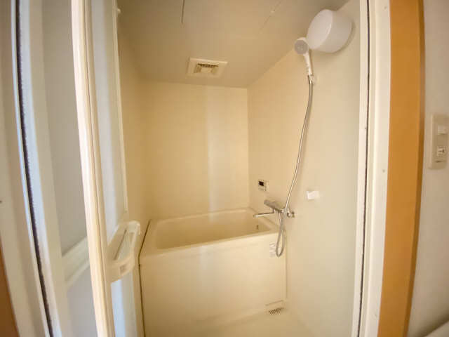 桜ヶ丘ＬＵＣＫ　ＨＩＬＬ 4階 浴室