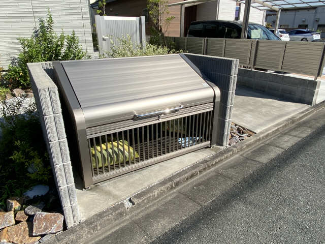 敷地内ごみ置き場