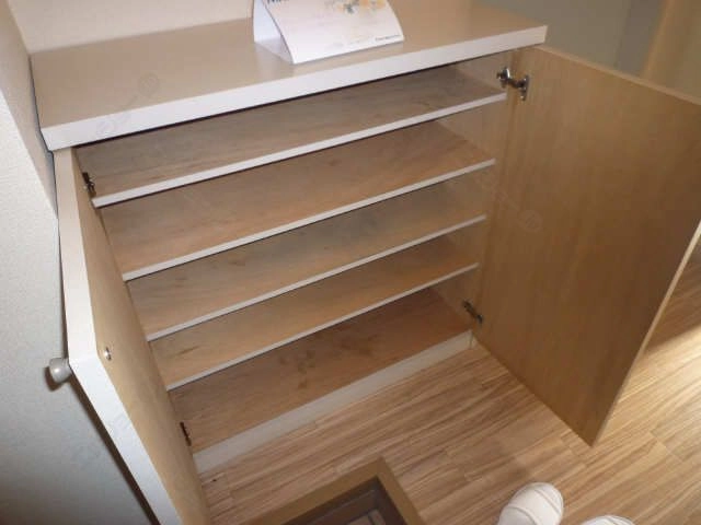 シューズボックス