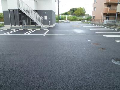 レセンテ上野　A 1階 駐車場