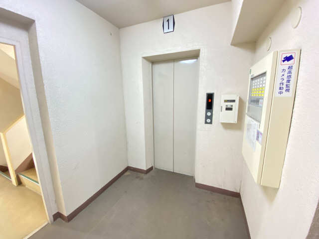 エレベーター