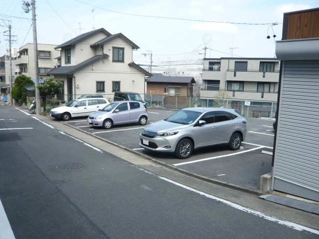 敷地外駐車場