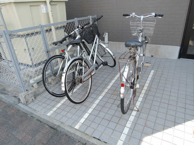 駐輪場(拡大)