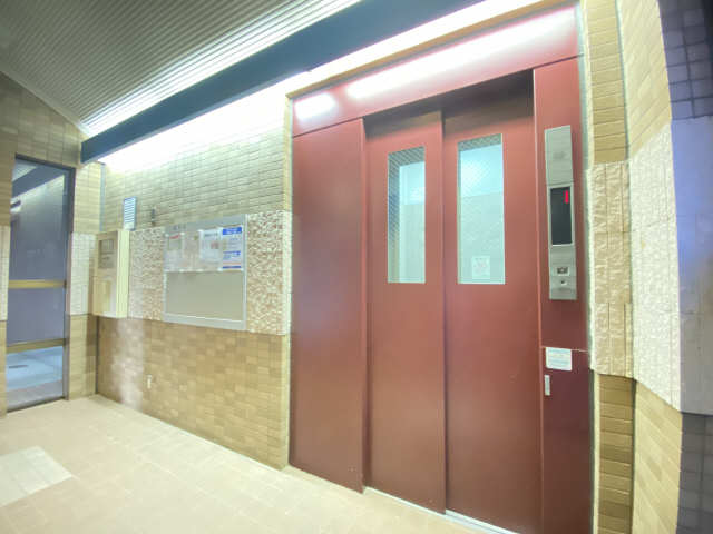 江口ＴＨビル 4階 エレベーター