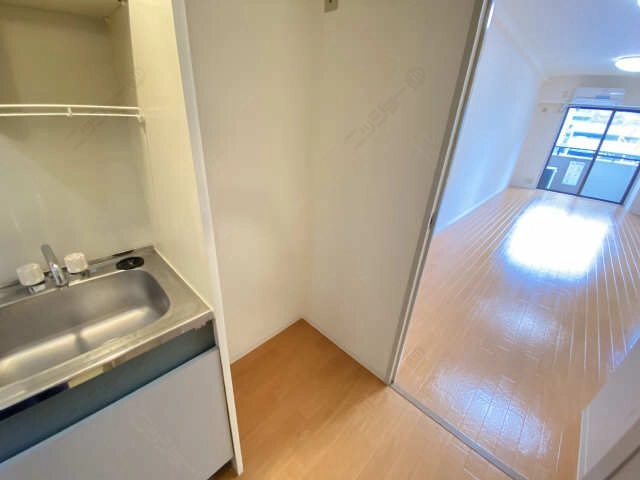 冷蔵庫置き場
