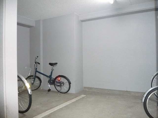 屋内駐輪場