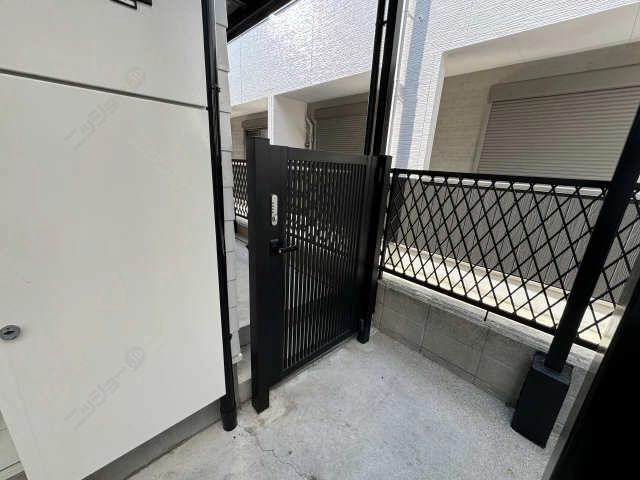 セキュリティロック付門扉