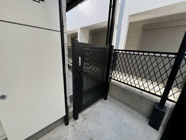 セキュリティロック付門扉