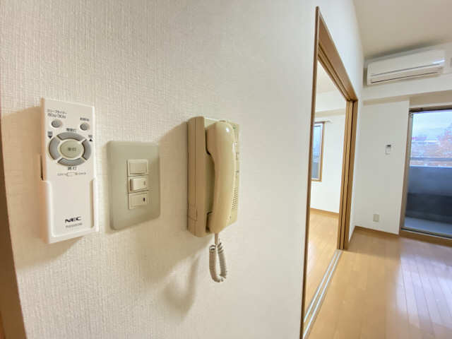 インターホン