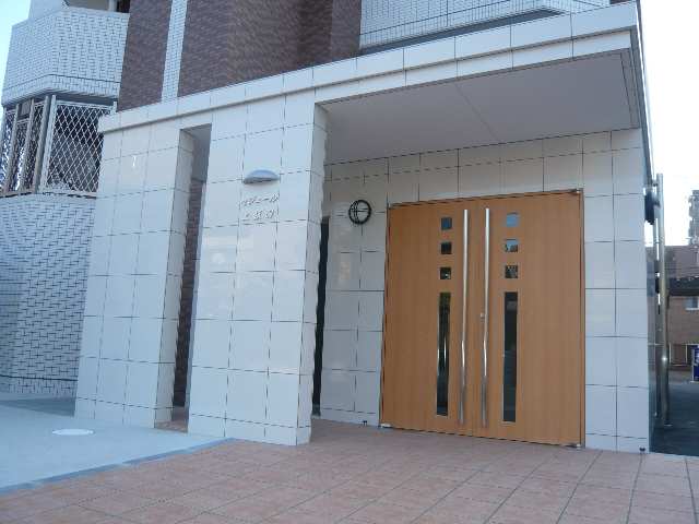 セジュール上飯田 1階 エントランス入口