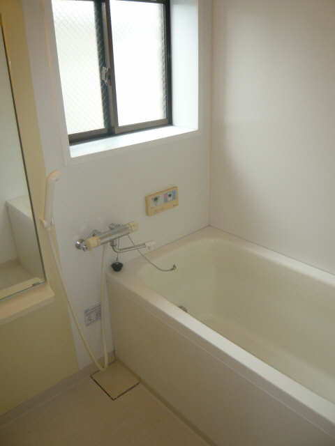 マ・メゾン 3階 浴室