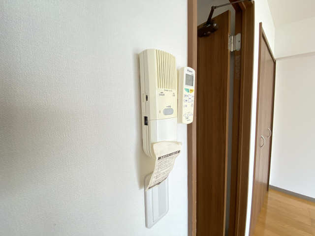 インターホン