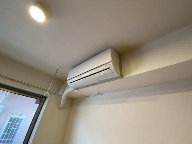 リビングエアコン