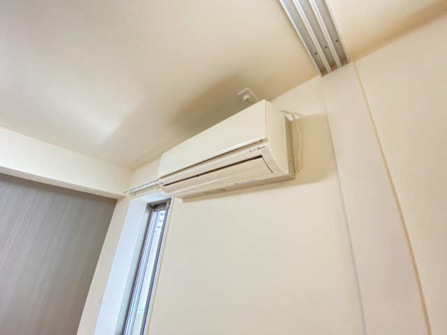 洋室エアコン