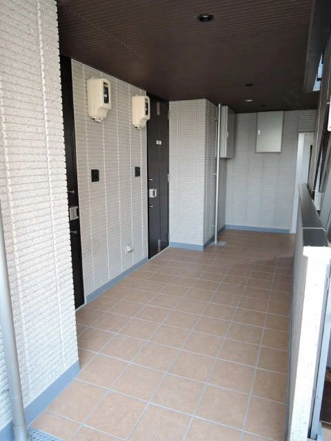 ２階玄関前フロア