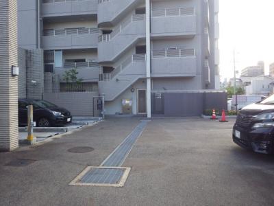 レジディア徳川 2階 駐車場