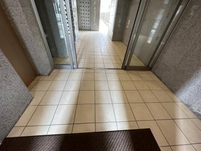 エントラ�ンス