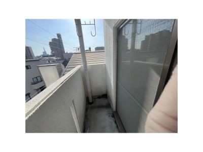 バル�コニー