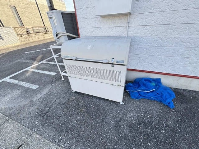 敷地内ゴミ置き場