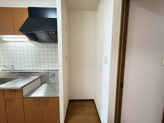 冷蔵庫置き場