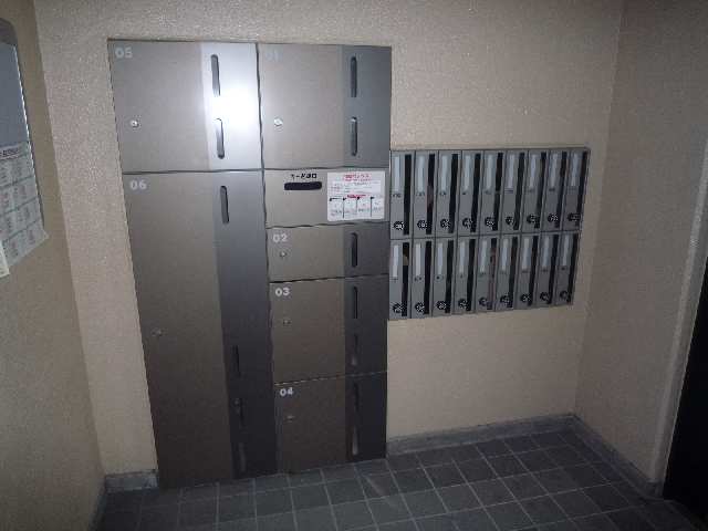 宅配ボックス