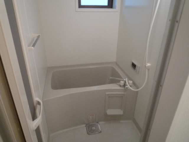 浴室（同型モデル）