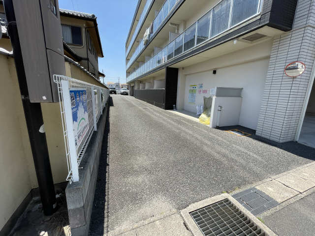 駐車場入り口