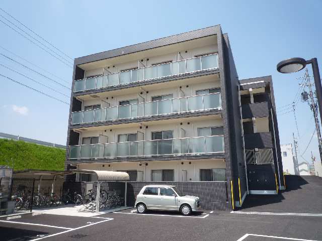 クレア山町 4階 外観(東向き）