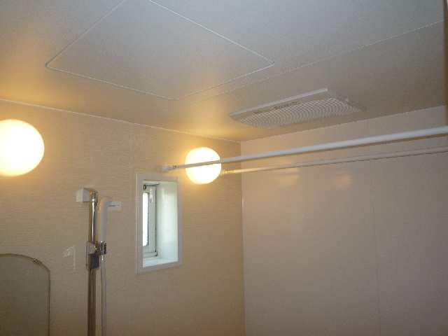 乾燥機能付浴室