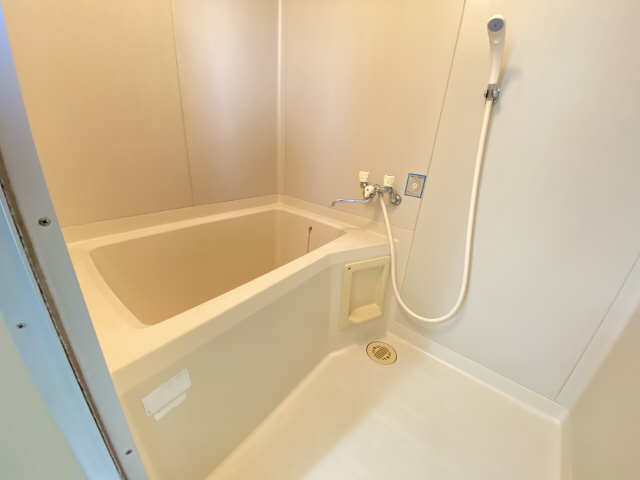 浴室（同型モデル）