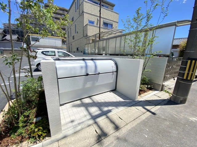 敷地内ゴミ置き場