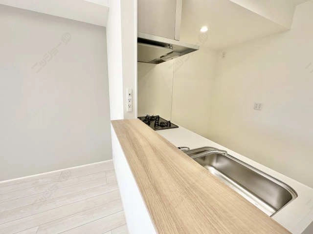 キ ッチンカウンターコンセント