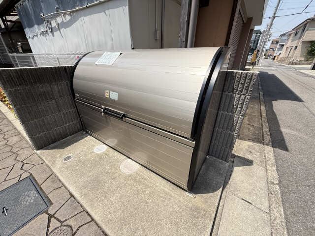 敷地内ゴミ置き場