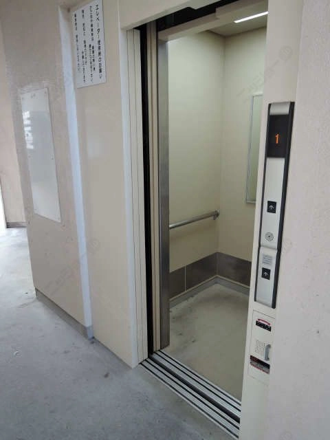エレベーター