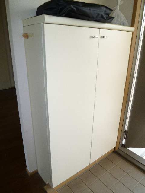 シューズボックス