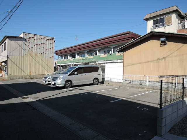 敷地外駐車場