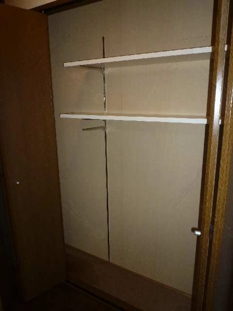 ２０３廊下収納